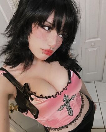 11ratz Nahé Úniky OnlyFans Fotka 7