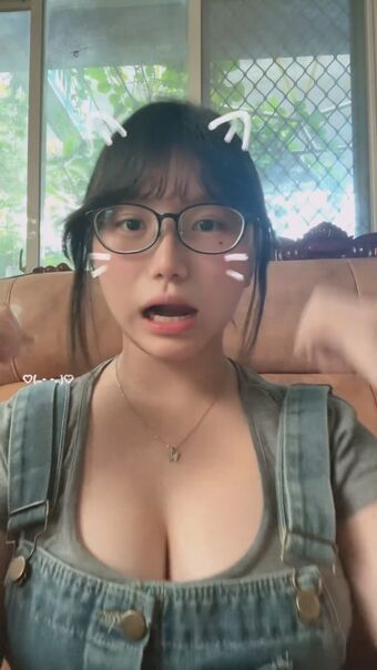 15fzed Nahé Úniky OnlyFans Fotka 5