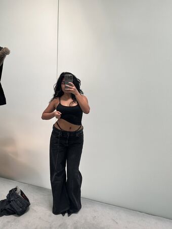 1998simp Nahé Úniky OnlyFans Fotka 10