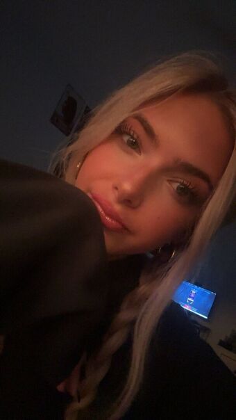 777keely Nahé Úniky OnlyFans Fotka 14