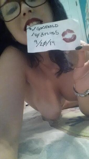 3plus5 Nahé Úniky OnlyFans Fotka 9