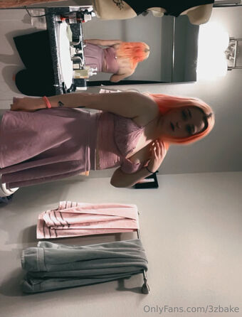 3zbake Nahé Úniky OnlyFans Fotka 15