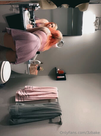 3zbake Nahé Úniky OnlyFans Fotka 16