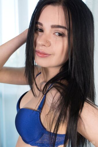 Adele Sweet Nahé Úniky OnlyFans Fotka 8