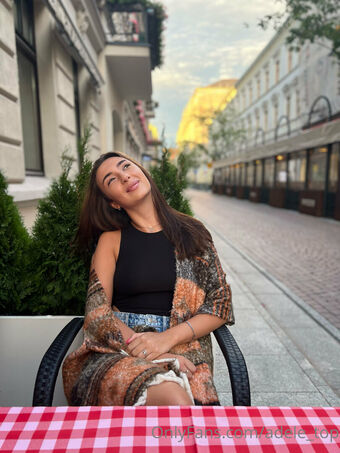 adele_top Nahé Úniky OnlyFans Fotka 17
