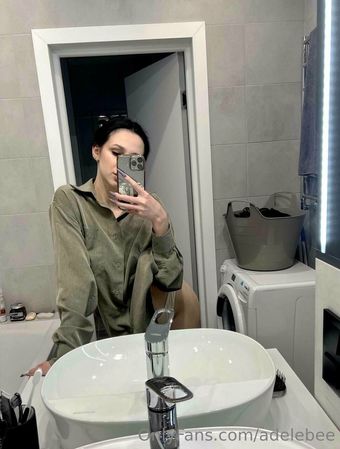 adelebee Nahé Úniky OnlyFans Fotka 4