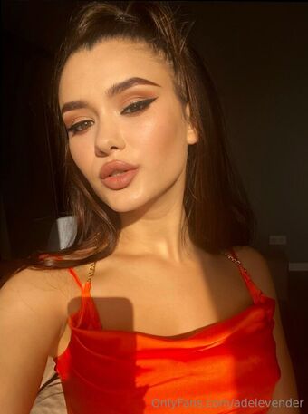adelevender Nahé Úniky OnlyFans Fotka 17