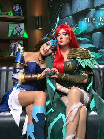 Aigera Dunamis/ Nastyamulla girls from cybersport broadcasts