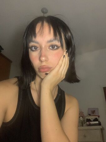 Aili Nahé Úniky OnlyFans Fotka 12
