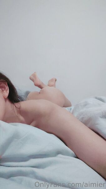aimier Nahé Úniky OnlyFans Fotka 30