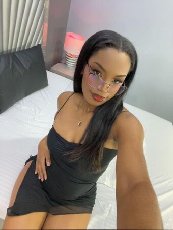 AlanaBale Nahé Úniky OnlyFans Fotka 17