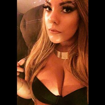 AlexisFoxx Nahé Úniky OnlyFans Fotka 1