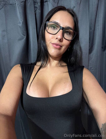 ali.cee Nahé Úniky OnlyFans Fotka 14