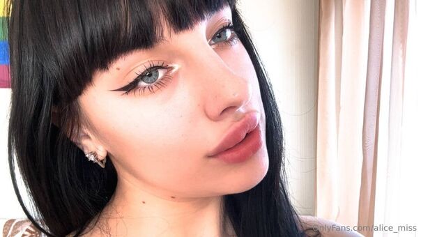 Alice Nahé Úniky OnlyFans Fotka 18