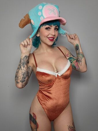 Alien Trash Nahé Úniky OnlyFans Fotka 12