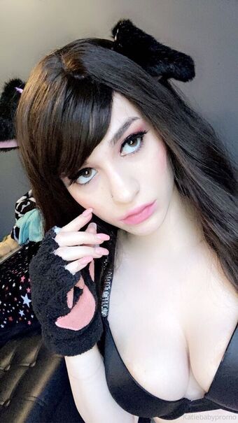 alienonearth Nahé Úniky OnlyFans Fotka 1