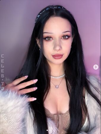 Almostfeline Nahé Úniky OnlyFans Fotka 12