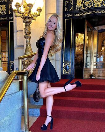 Alta Sweet Tabar Nahé Úniky OnlyFans Fotka 4