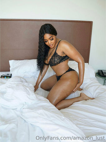 amazon_lust Nahé Úniky OnlyFans Fotka 3
