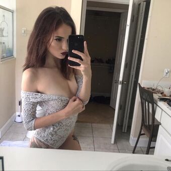 AngieFae Nahé Úniky OnlyFans Fotka 5