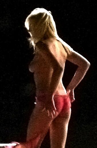 Anna Faris Nahé Úniky OnlyFans Fotka 42