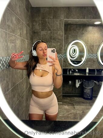 annahendrickss Nahé Úniky OnlyFans Fotka 33