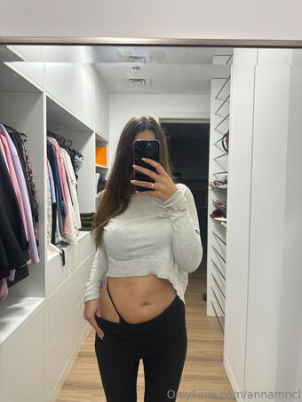 annamncl Nahé Úniky OnlyFans Fotka 20
