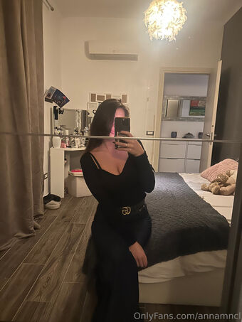annamncl Nahé Úniky OnlyFans Fotka 29