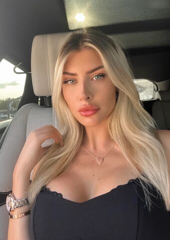 Annchenaugustine Nahé Úniky OnlyFans Fotka 11