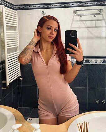 Ari Geli Nahé Úniky OnlyFans Fotka 38