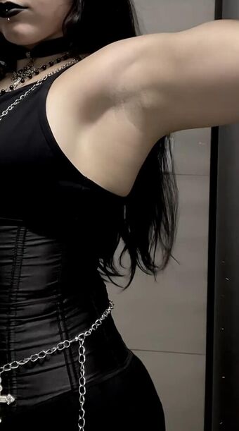 Armpit-fetish