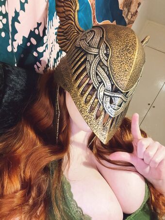 AshBCoffin Nahé Úniky OnlyFans Fotka 4