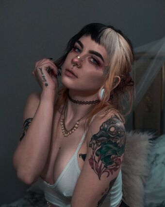 Ashesbardole Nahé Úniky OnlyFans Fotka 10