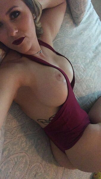 Ashyreddevil Nahé Úniky OnlyFans Fotka 17