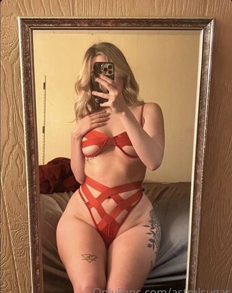 Astralsugar Nahé Úniky OnlyFans Fotka 2