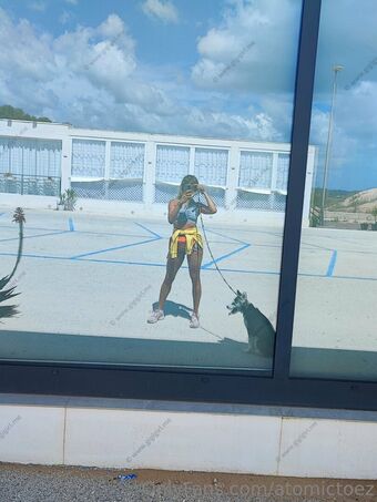 atomictoez Nahé Úniky OnlyFans Fotka 26