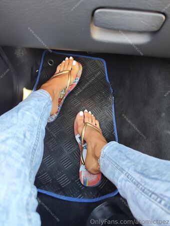 atomictoez Nahé Úniky OnlyFans Fotka 46