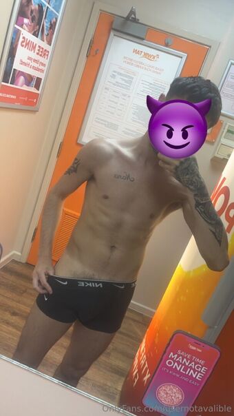 available247 Nahé Úniky OnlyFans Fotka 3
