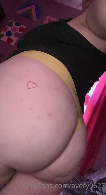 avery9627 Nahé Úniky OnlyFans Fotka 9