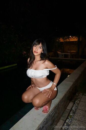 ayats Nahé Úniky OnlyFans Fotka 14