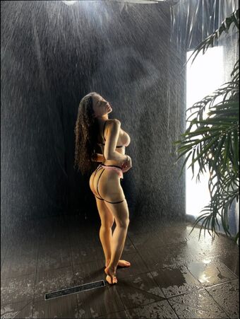 Ayla21