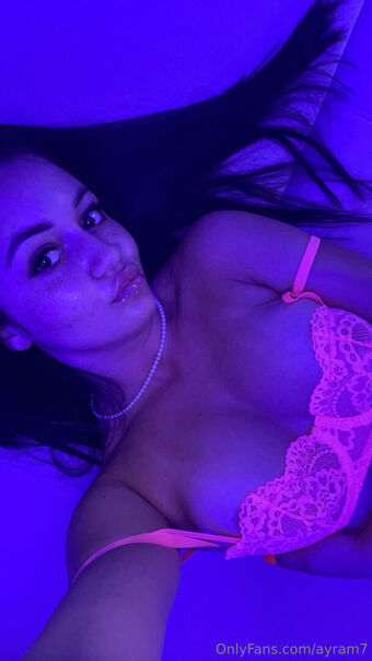 ayram7 Nahé Úniky OnlyFans Fotka 3