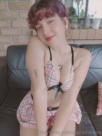 azramedea Nahé Úniky OnlyFans Fotka 50