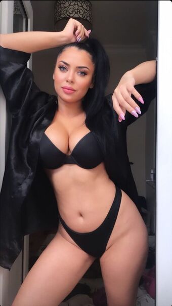 Badebal Nahé Úniky OnlyFans Fotka 3