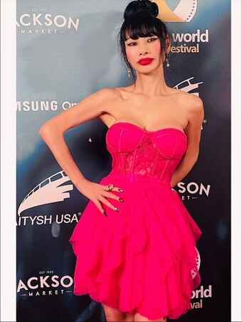 Bai Ling