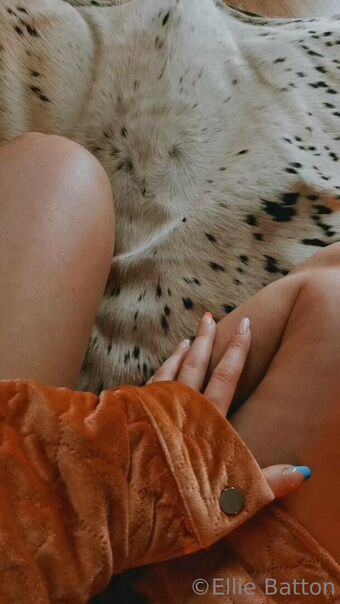 batton Nahé Úniky OnlyFans Fotka 7