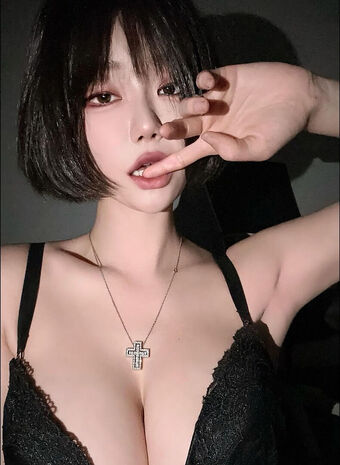 Beatberry Nahé Úniky OnlyFans Fotka 11