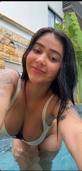 Beca Barreto
