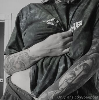 beepbat Nahé Úniky OnlyFans Fotka 18