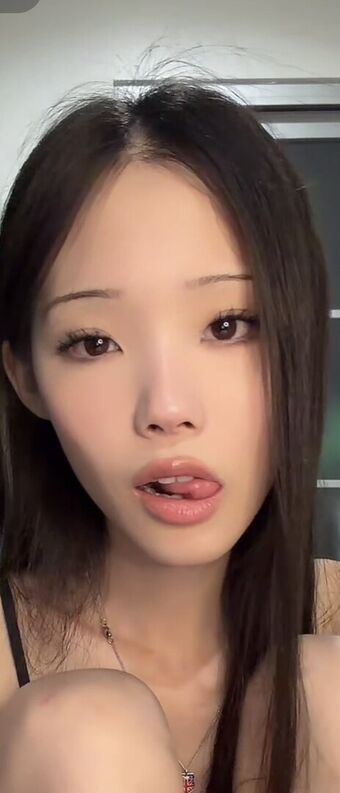 Beesobased Nahé Úniky OnlyFans Fotka 10